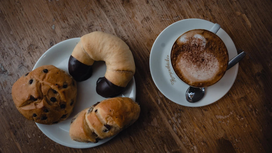 Kaffee und frisches Gebäck bei Herzensbäcker Künne